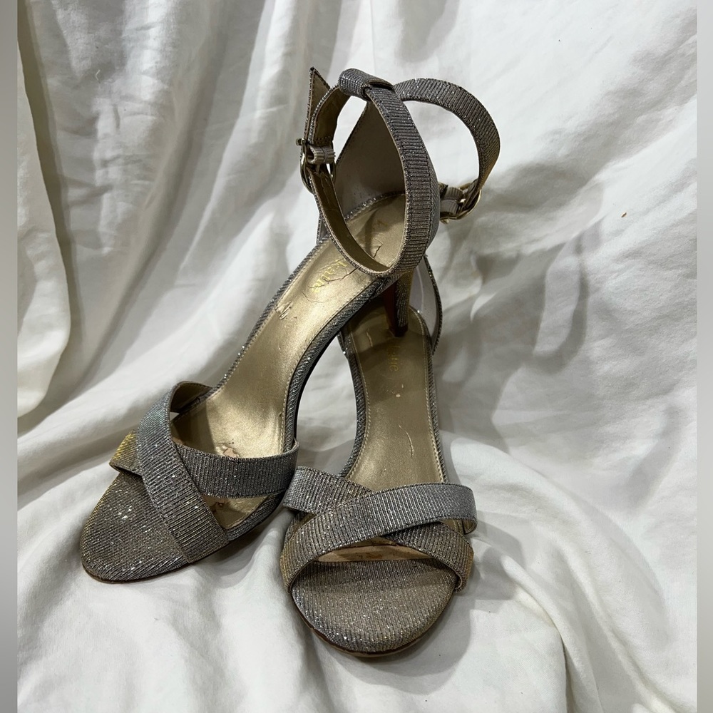 Kelly & Katie Dress Shoes Very Formal Looking Great for Dancing A Beautiful Shoe